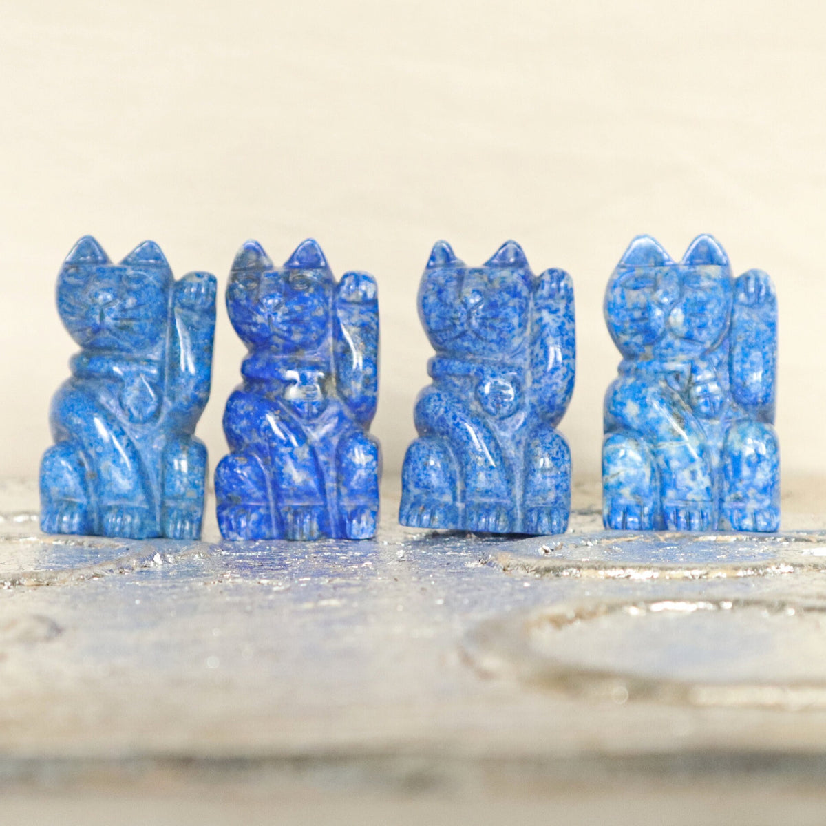Lapis Beckoning Lucky Cat Crystal, Lapis Lazuli Maneki Neko / Lucky Cat Home Decor Abundance Gift for Prosperity