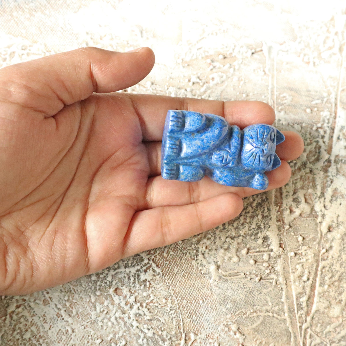Lapis Beckoning Lucky Cat Crystal, Lapis Lazuli Maneki Neko / Lucky Cat Home Decor Abundance Gift for Prosperity