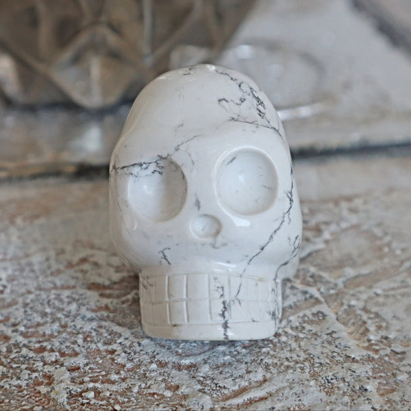 Skull Decor White Howlite Crystal Skull Carving 2.2 inches, Gothic Home Decor, Gemstone Skull Figurine