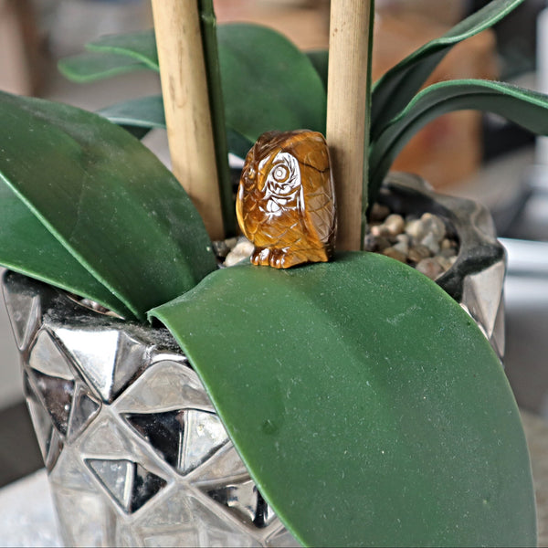 Tiger Eye Owl, Solar Plexus Chakra Crystal, Metaphysical Gift TIger Eye Crystal Carving Owl for Home Decor