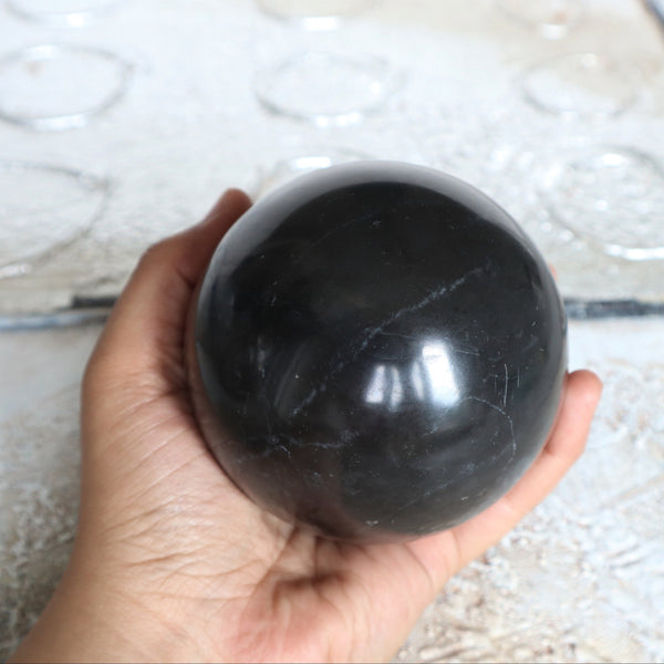 Black Onyx Sphere 83 mm, Healing stone BO1