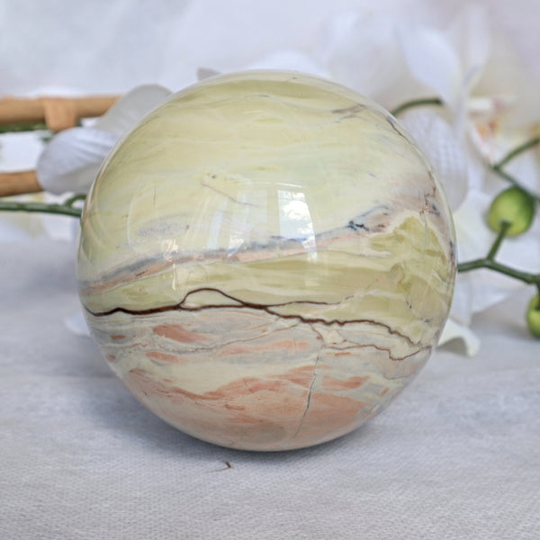 Butter Jade Sphere 96 mm