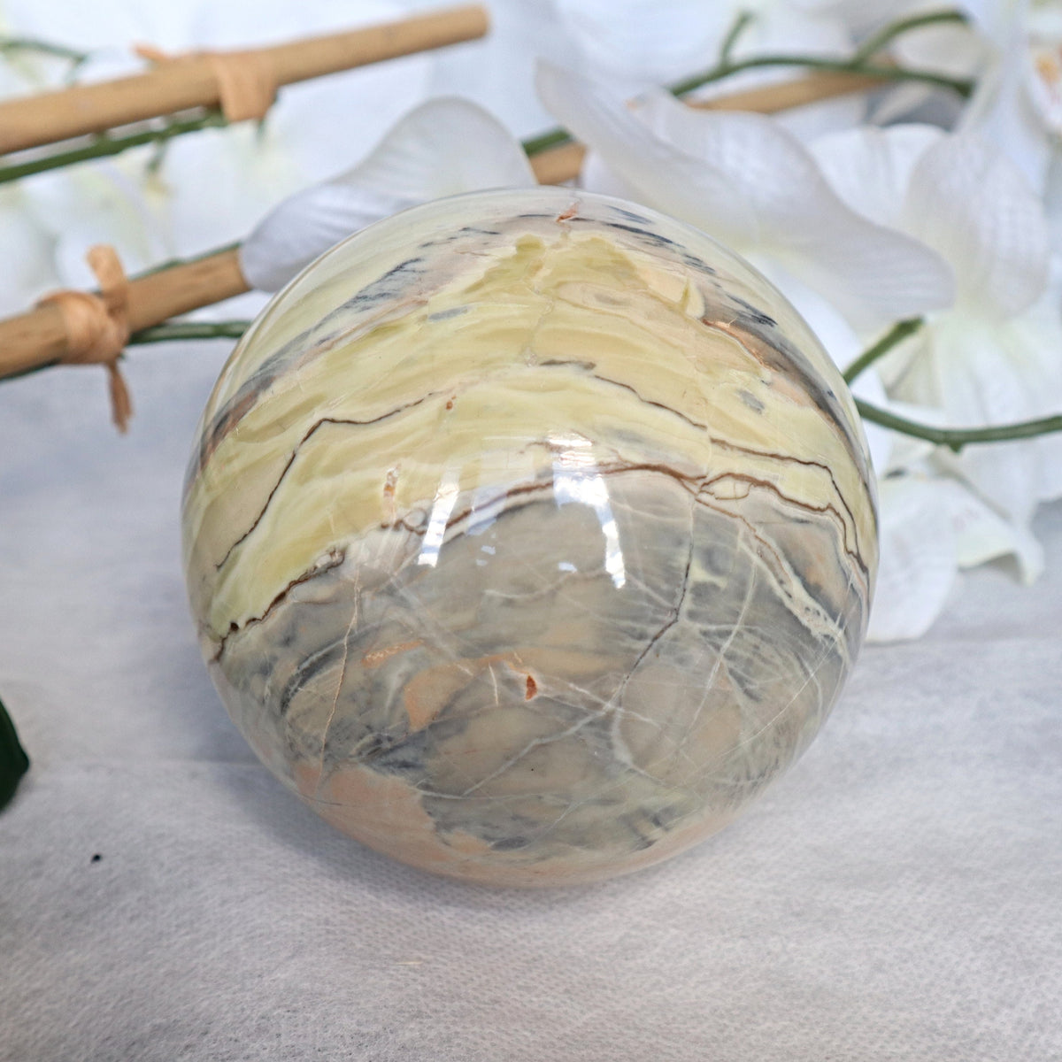 Butter Jade Sphere 96 mm