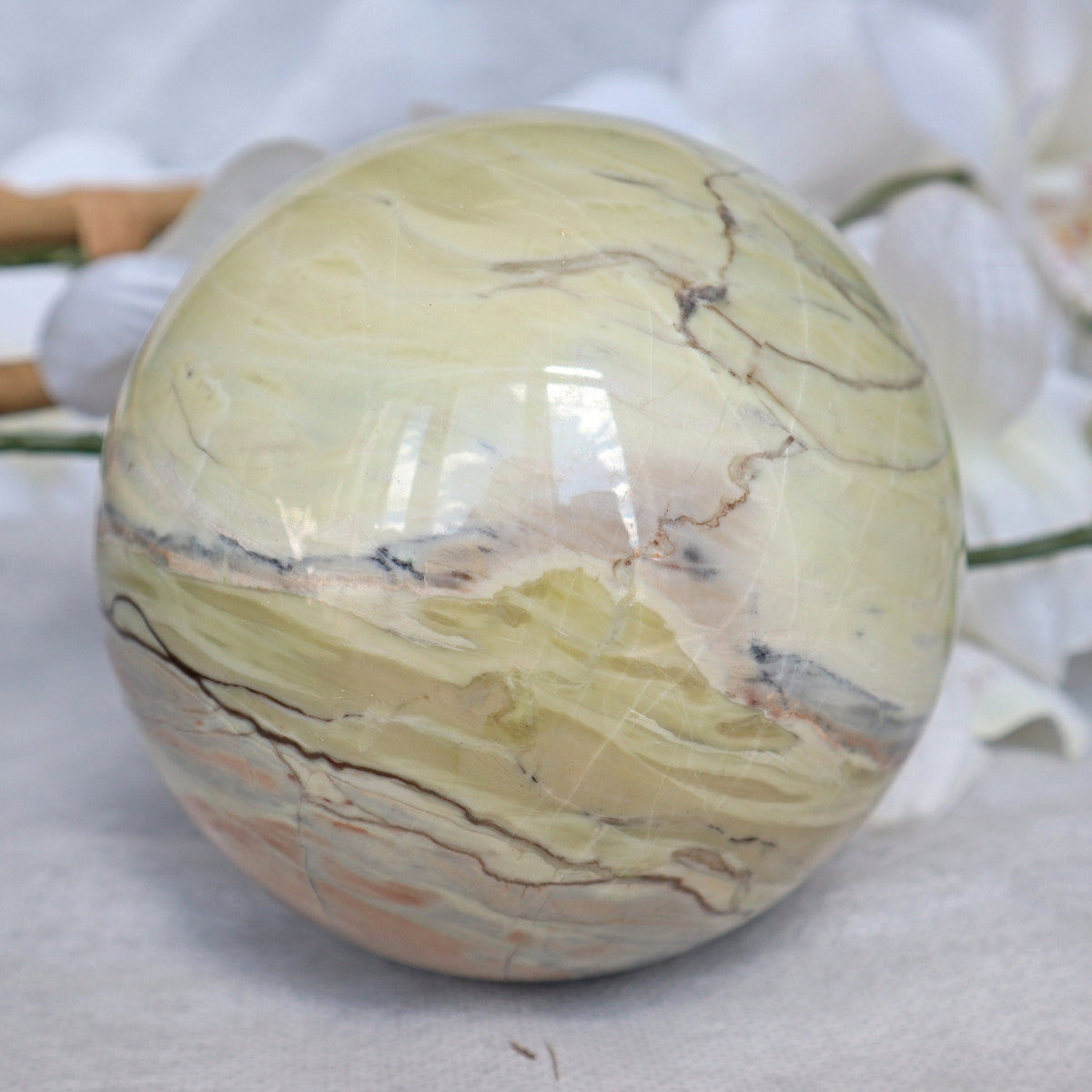 Butter Jade Sphere 96 mm