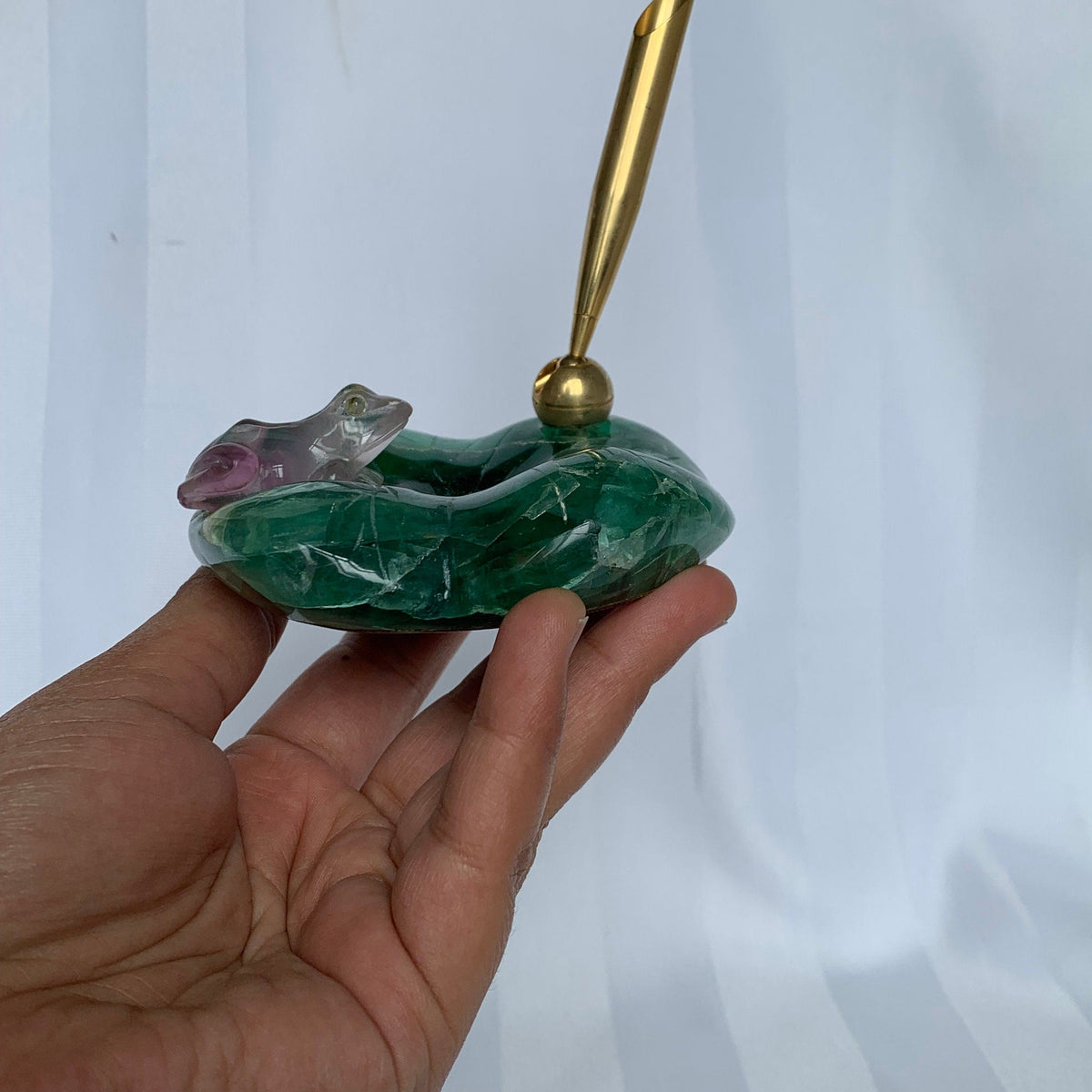 Fluorite Frog on Lotus Leaf Pen holder, Fluorite Frog on Lotus Leaf Carving gift