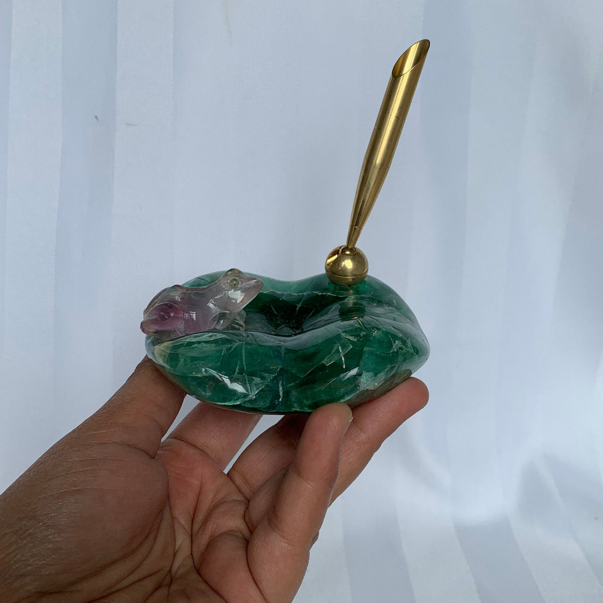 Fluorite Frog on Lotus Leaf Pen holder, Fluorite Frog on Lotus Leaf Carving gift
