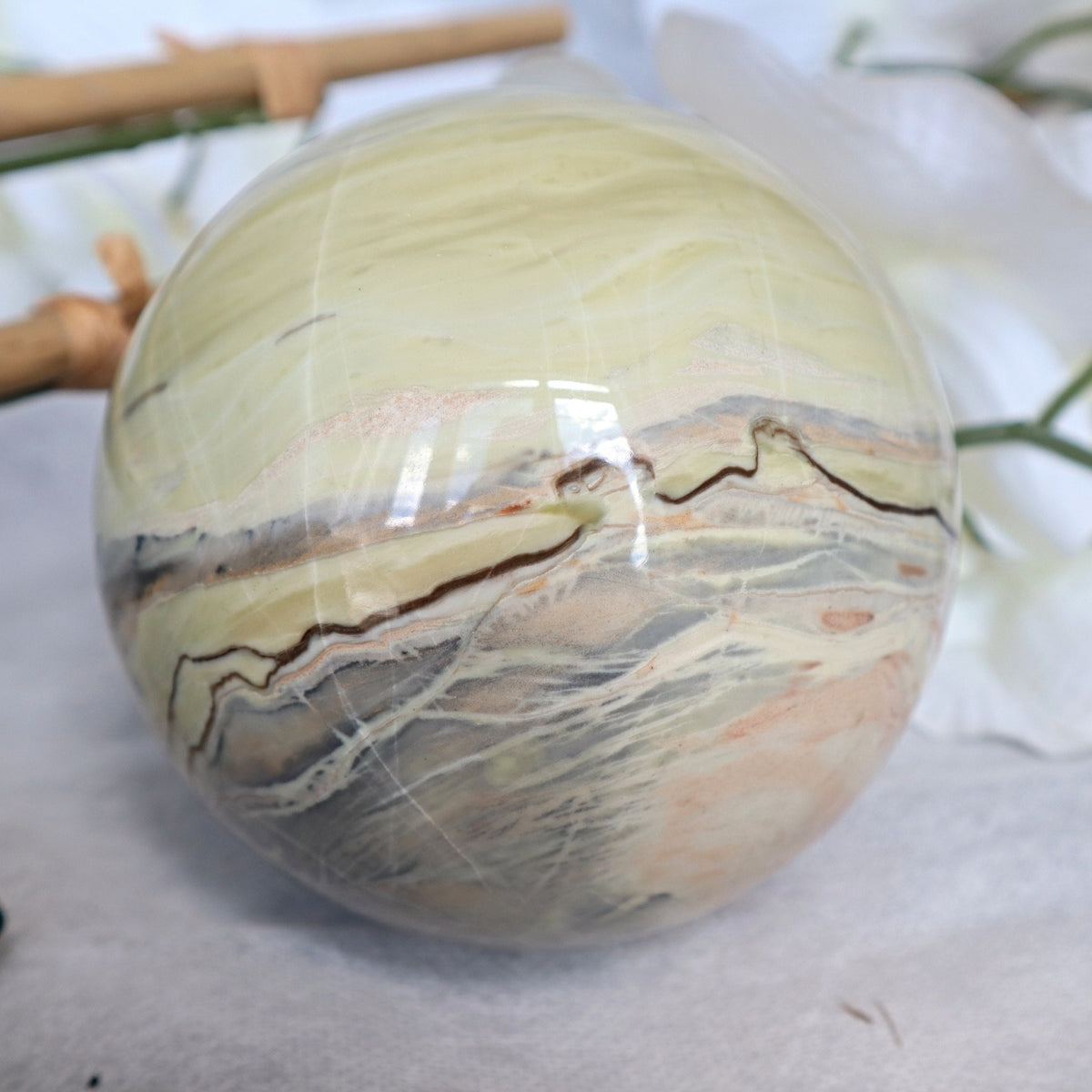 Butter Jade Sphere 96 mm