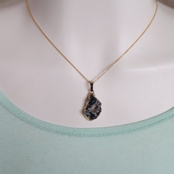 Druzy Geode Agate Pendant Necklace gold with Chain