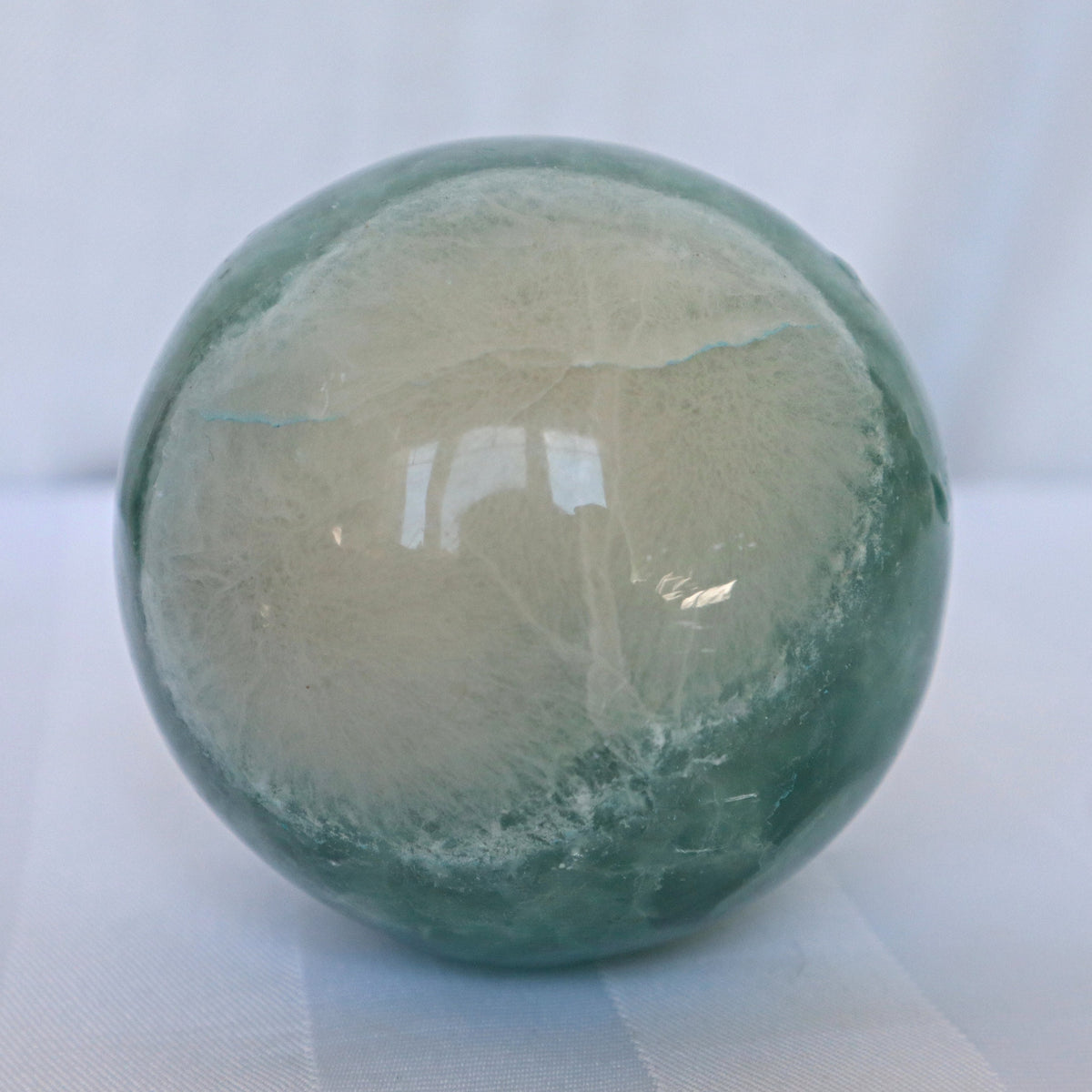 Fluorite Sphere 2.8 inch 73mm, Fluorite Sphere Natural Green Fluorite Sphere, Reiki Meditation Healing Crystal Gift