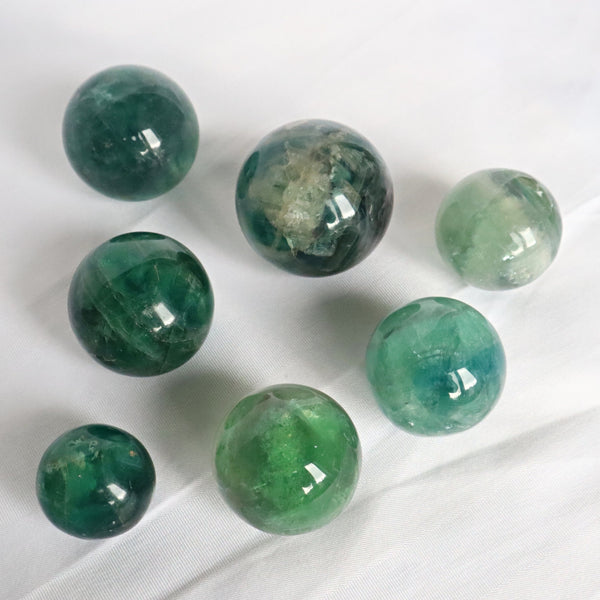 Green Fluorite Sphere, Fluorite Sphere Natural Green Fluorite Sphere, Reiki Meditation Healing Crystal Gift, FL B