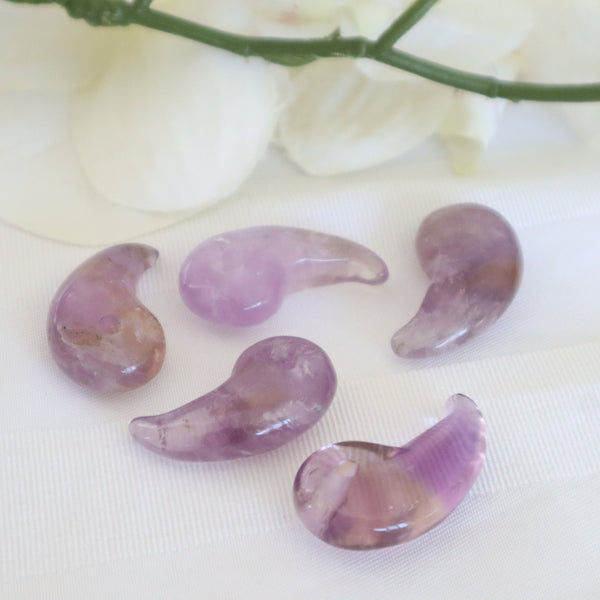 Amethyst Magatama