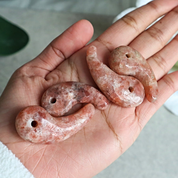 Sunstone Magatama