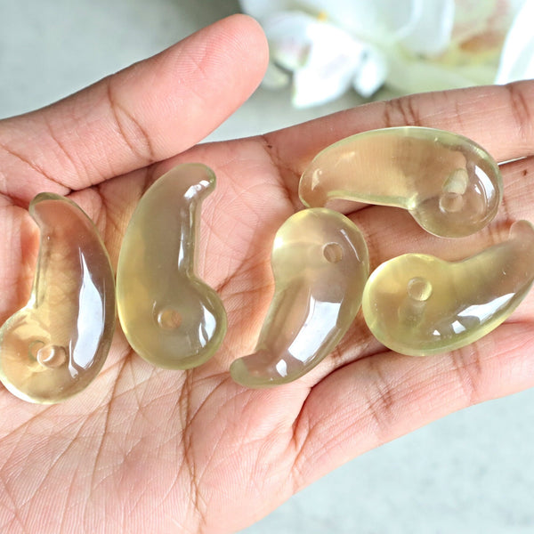 Citrine Magatama
